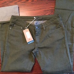 Prana NWT Kara Jeans, cargo green, size 8 (29)